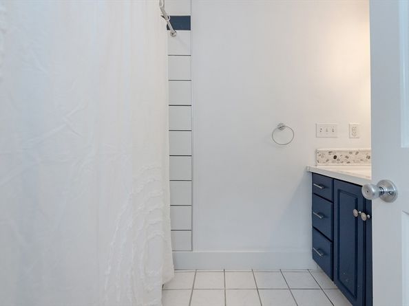 9 Hitching Post Rd, Mattapoisett MA 02739