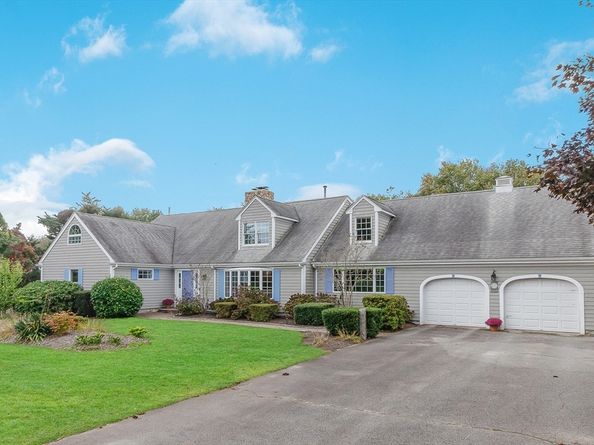 9 Hitching Post Rd, Mattapoisett MA 02739