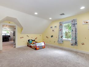 9 Hitching Post Rd, Mattapoisett MA 02739