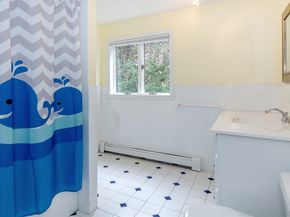 9 Hitching Post Rd, Mattapoisett MA 02739