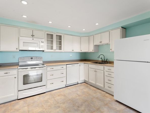 145 Essex Avenue 610, Gloucester MA 01930