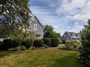 4 Blackhall Ct, Marion MA 02738