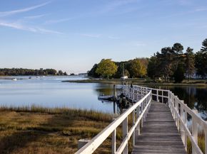 4 Blackhall Ct, Marion MA 02738