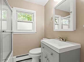 17 Carlisle Rd, Westford MA 01886