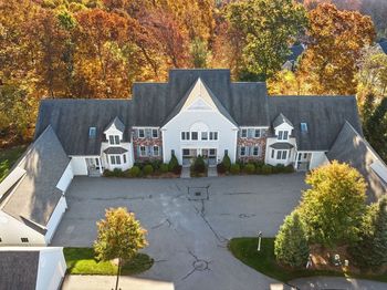 9 Baldwin Court