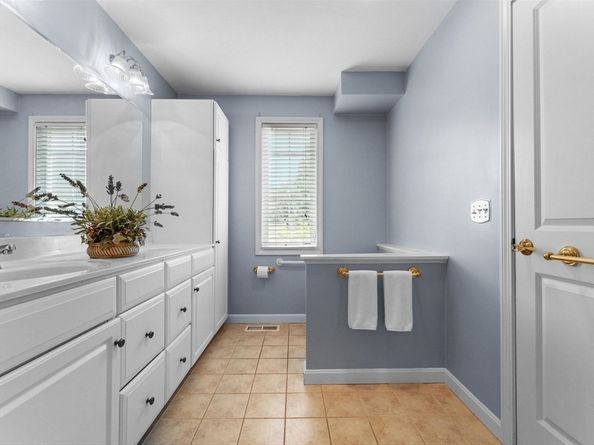 9 Baldwin Court 9, Westborough MA 01581