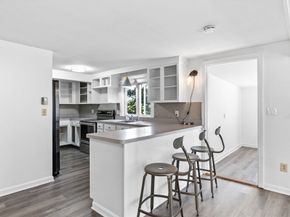 24 Russell St, Marblehead MA 01945