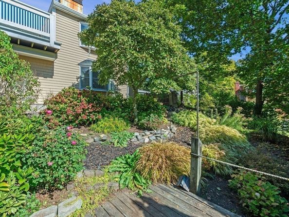 24 Russell St, Marblehead MA 01945
