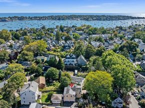24 Russell St, Marblehead MA 01945