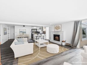 24 Russell St, Marblehead MA 01945