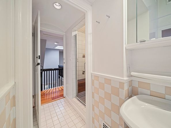 106 Farlow Road, Newton MA 02458