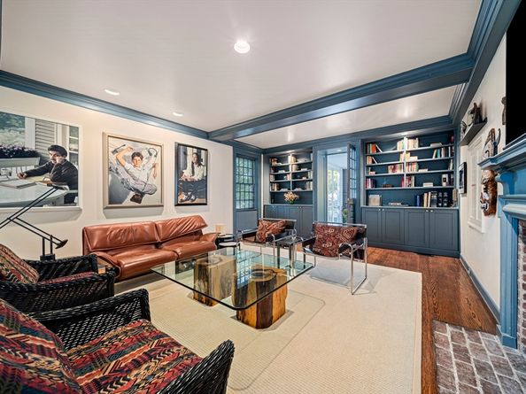 106 Farlow Road, Newton MA 02458