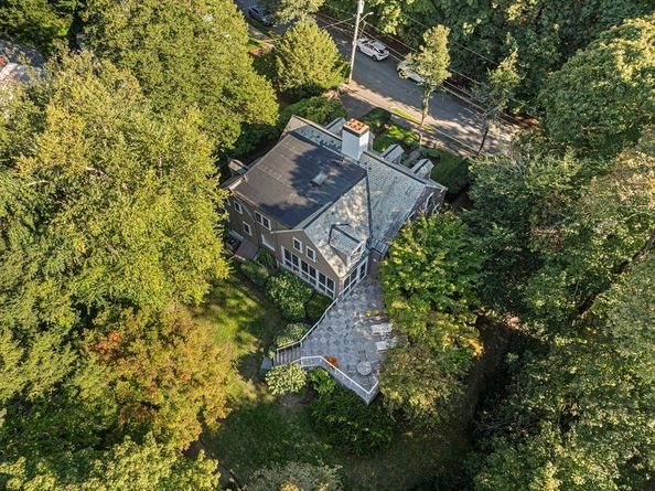 106 Farlow Road, Newton MA 02458