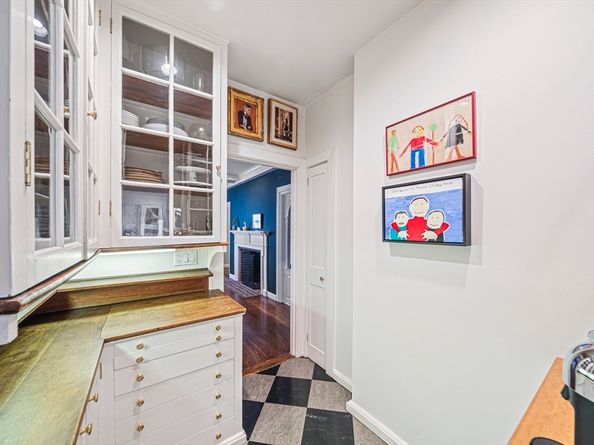 106 Farlow Road, Newton MA 02458