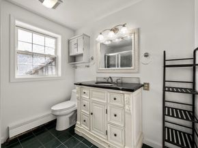 728 River St, Winchendon MA 01475