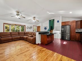728 River St, Winchendon MA 01475