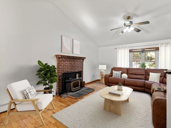 728 River St, Winchendon MA 01475