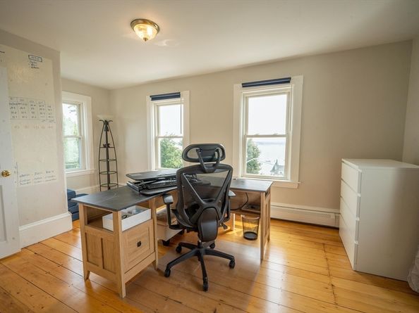 8 Douglas Ave, Hull MA 02045