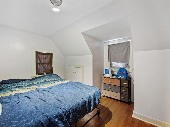 10 Ellsmere St, Worcester MA 01604