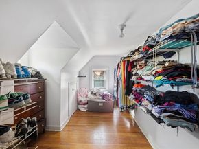 10 Ellsmere St, Worcester MA 01604