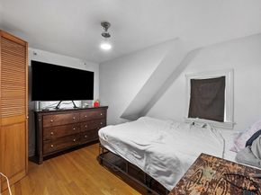 10 Ellsmere St, Worcester MA 01604