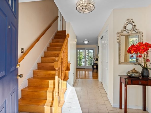 9 Drew Crossing, Westford MA 01886