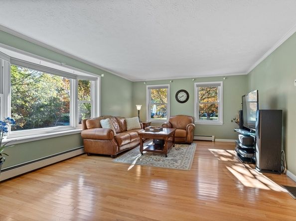 9 Drew Crossing, Westford MA 01886
