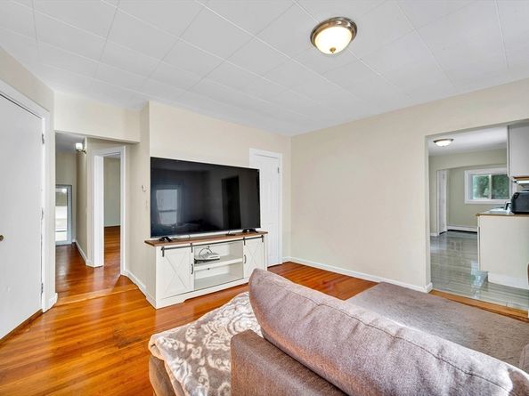 31 Highland St, Marlborough MA 01752