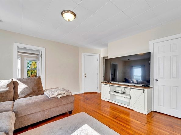 31 Highland St, Marlborough MA 01752