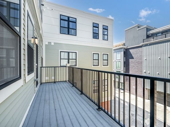 170 W Broadway 311, Boston MA 02127