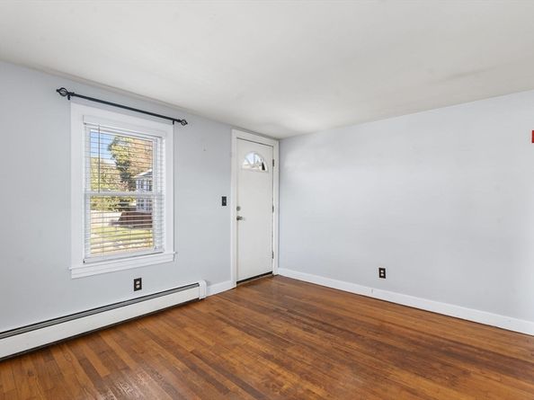 164 Conant St, Gardner MA 01440