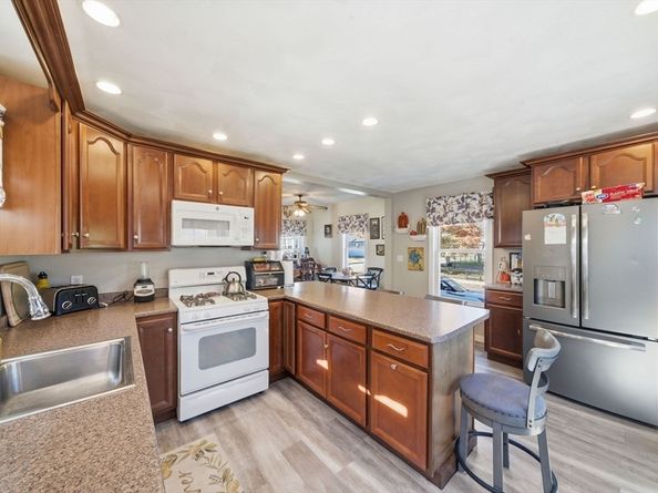 16 Pond, Stoneham MA 02180