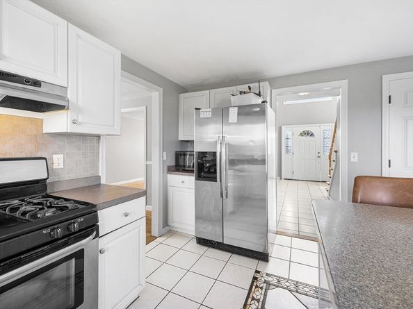20 Sparrow Rd, Stoughton MA 02072