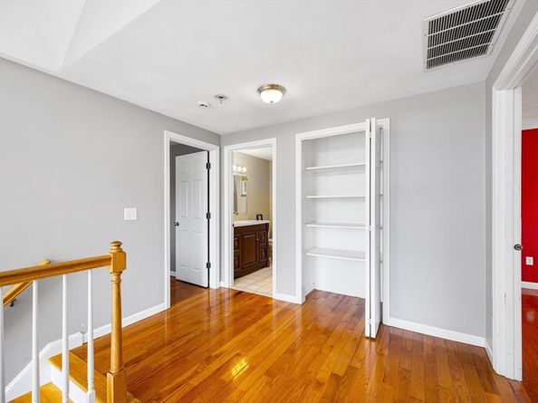 20 Sparrow Rd, Stoughton MA 02072