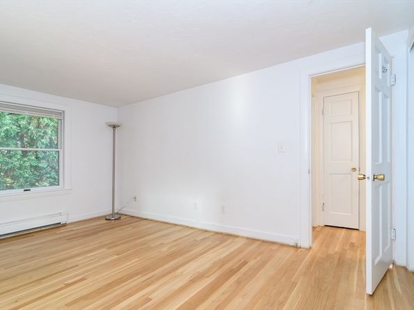 15 Mackintosh Avenue, Needham MA 02492