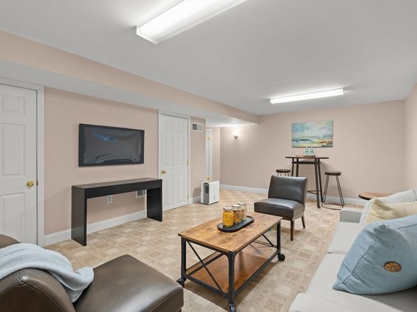 12 Astra 12, Wayland MA 01778