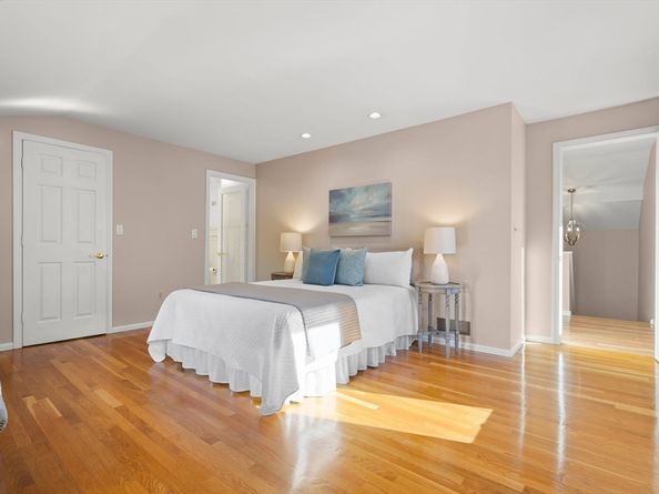 12 Astra 12, Wayland MA 01778