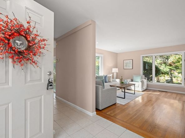 12 Astra 12, Wayland MA 01778