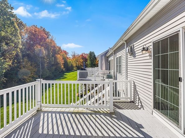 877 Auburnville Way D4, Whitman MA 02382