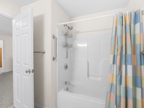 877 Auburnville Way D4, Whitman MA 02382