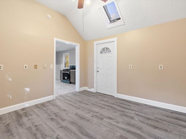 17 Otis St, Warren MA 01083