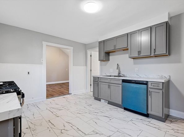 17 Otis St, Warren MA 01083