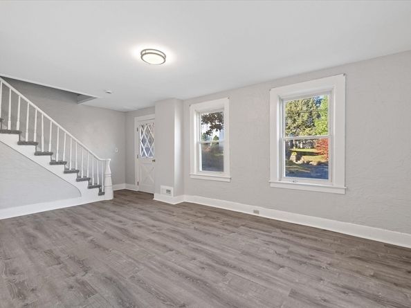 17 Otis St, Warren MA 01083