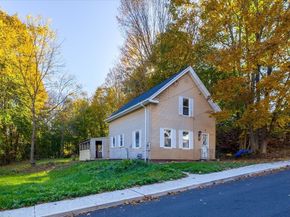 17 Otis St, Warren MA 01083