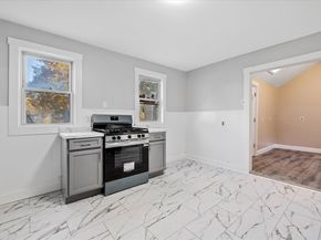 17 Otis St, Warren MA 01083