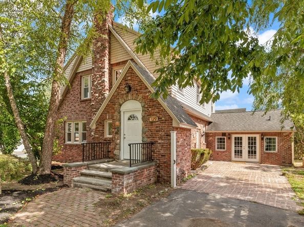 129 Maple Ave, Shrewsbury MA 01545