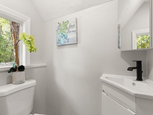 129 Maple Ave, Shrewsbury MA 01545