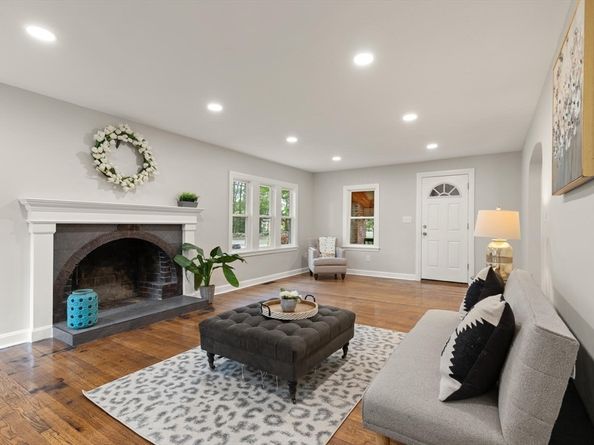 129 Maple Ave, Shrewsbury MA 01545