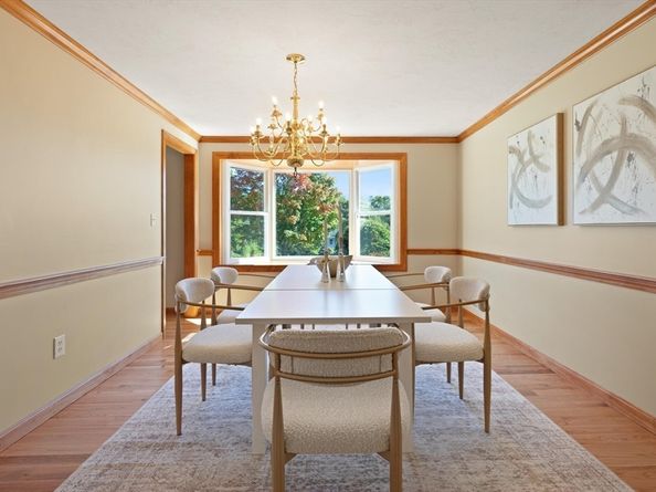 76 Russells Way, Westford MA 01886
