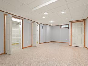 76 Russells Way, Westford MA 01886